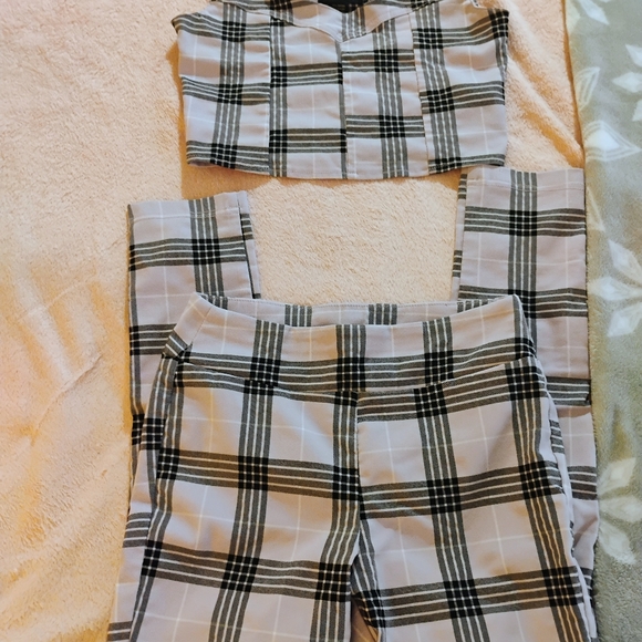 Pants and matching top - Picture 1 of 1